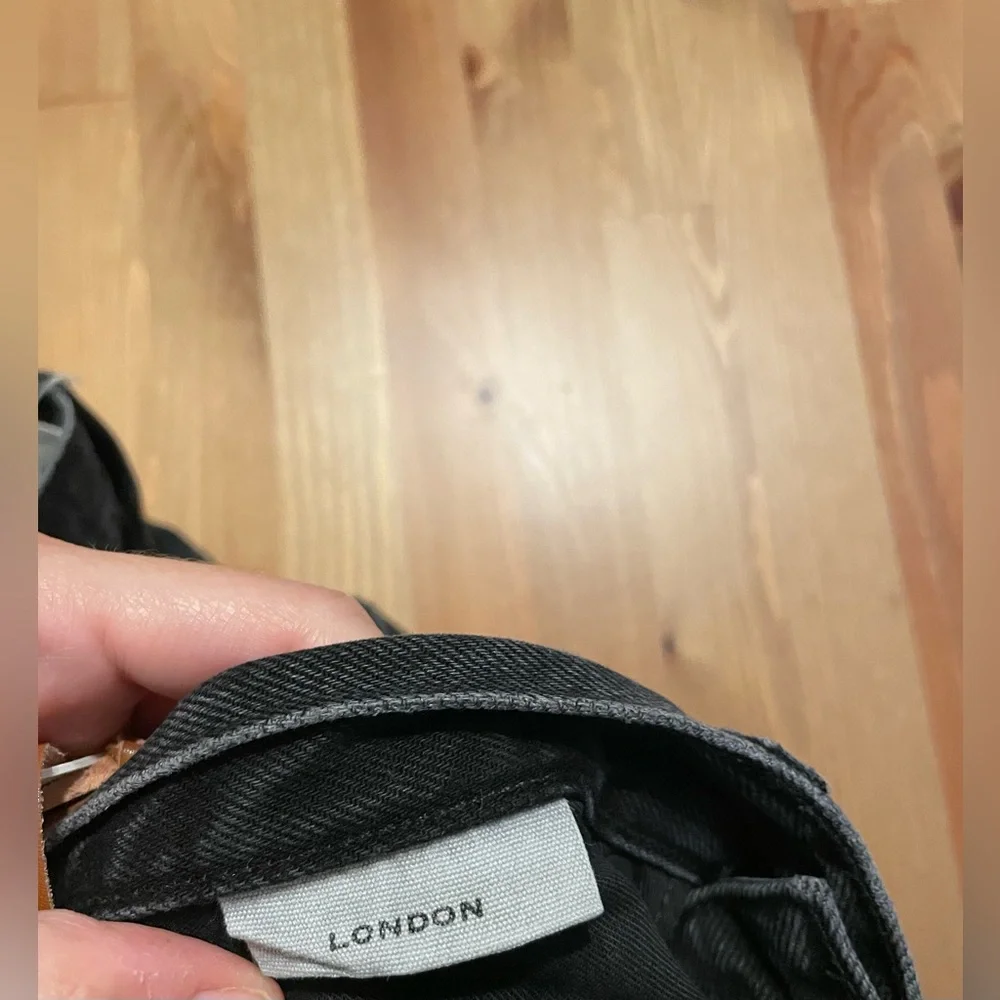 SLVRLAKE London Jeans - Picture 7 of 7